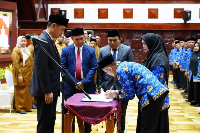Pemerintah Aceh Kukuhkan 201 Kepala Sekolah, Tekankan Peran Strategis Pemimpin Pendidikan