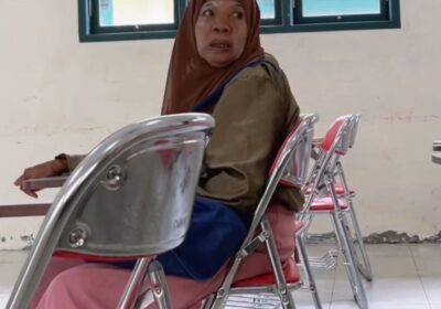 Desi Skripsi Yang Tak Pernah Selesai