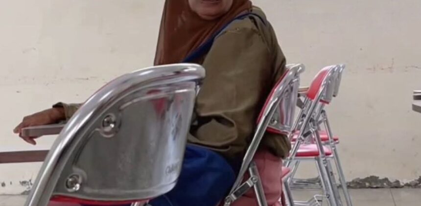 Desi Skripsi Yang Tak Pernah Selesai