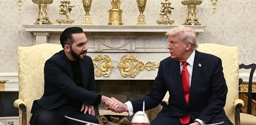 Bukele Jadi ‘Jailer-for-Hire’ Trump, Tawarkan Penjara El Salvador