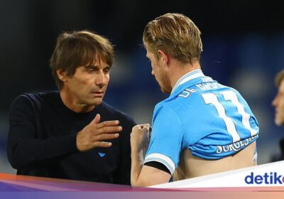 Napoli Pantau Sarri dan Mancini Jika Antonio Conte Hengkang