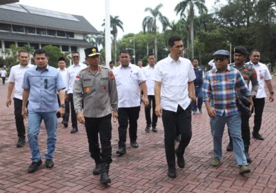 Kapolda Aceh Tinjau Kerusakan Kantor Gubernur: Aksi Boleh, Anarki Ditindak Tegas