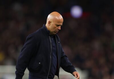 Arne Slot Dapat Ultimatum dari Legenda Liverpool