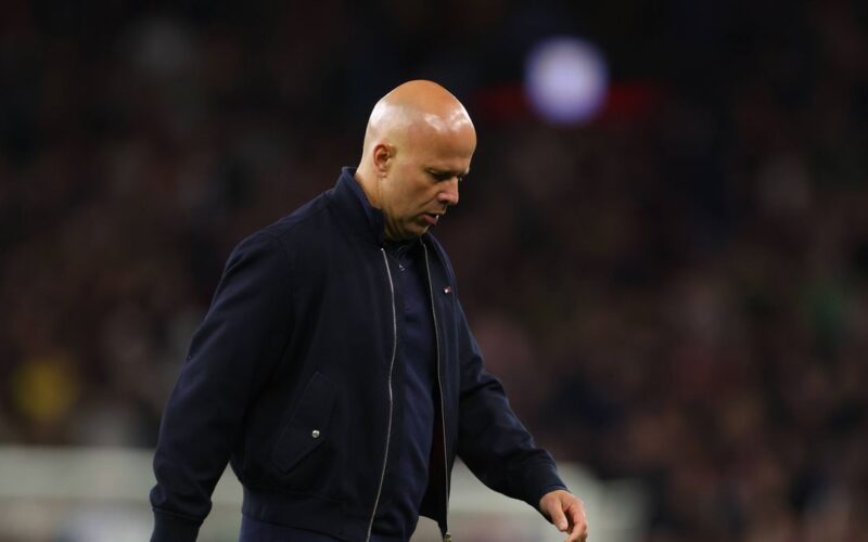 Arne Slot Dapat Ultimatum dari Legenda Liverpool