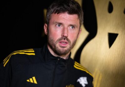 Bryan Robson Dorong Michael Carrick Batalkan Keputusan Hengkang Casemiro dari Manchester United