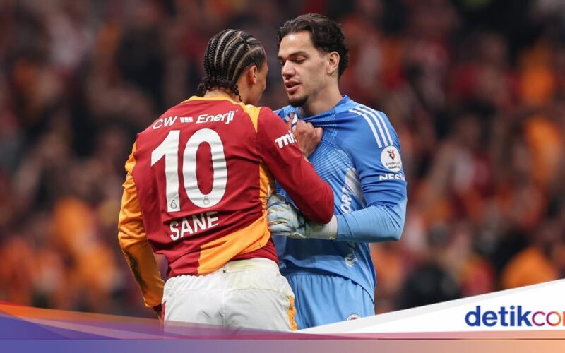 Ederson Kartu Merah dan Sikut Layar VAR di Laga Fenerbahce vs Galatasaray