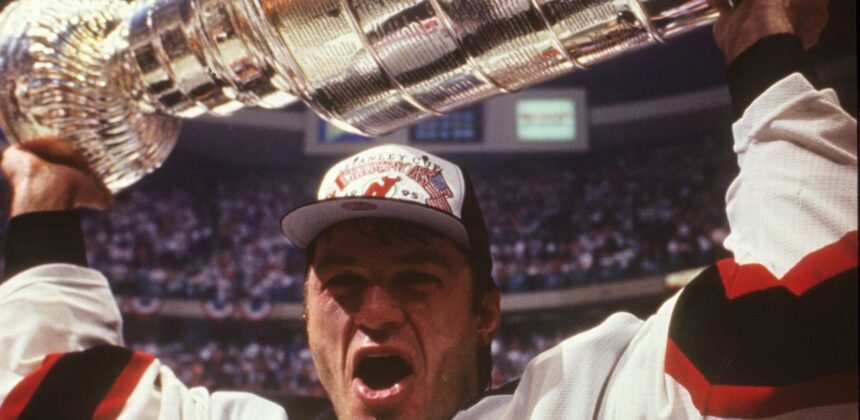 Mantan Bintang NHL Claude Lemieux Ditemukan Meninggal karena Bunuh Diri