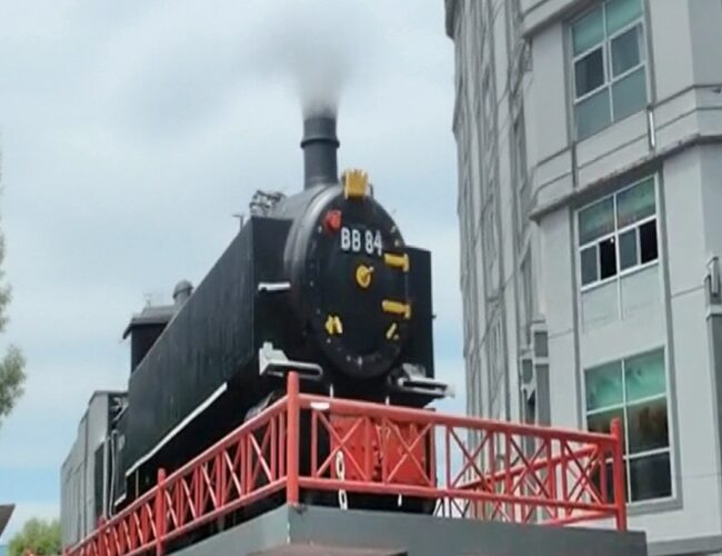 Monumen Kereta Api Banda Aceh, Jejak Besi yang Menghubungkan Sejarah Aceh