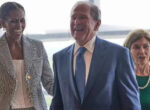 George W. Bush Berikan Ulasan Singkat tentang Potret Obama