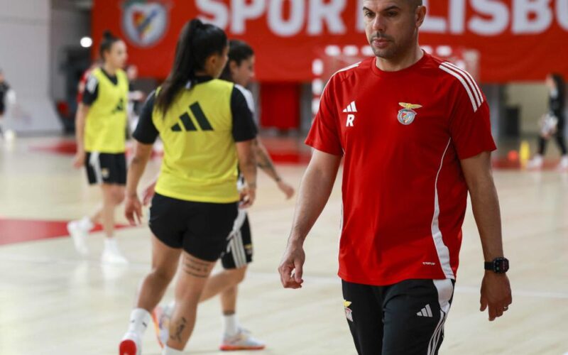 Pelatih Benfica Paulinho Roxo Mundur Usai Raih Juara Liga