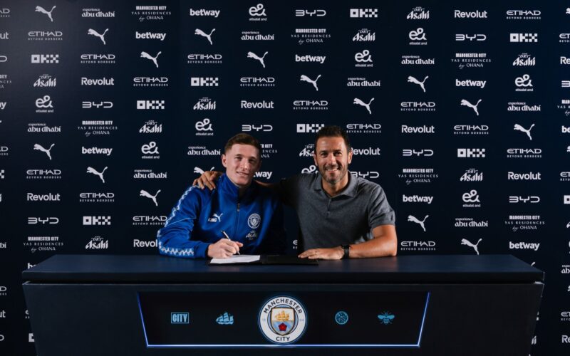 Anderson Resmi Bergabung dengan Manchester City