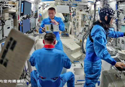 Astronot Pertama Hong Kong Lakukan Eksperimen di Luar Angkasa