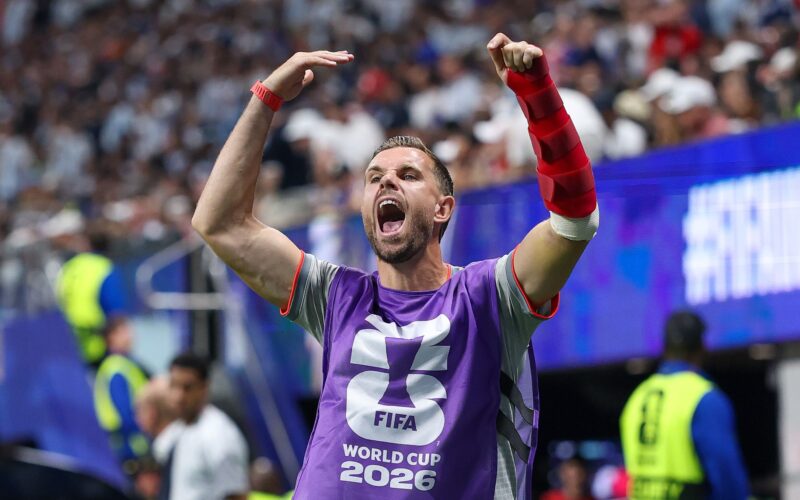 Chelsea Bidik Jordan Henderson dari Brentford Secara Gratis