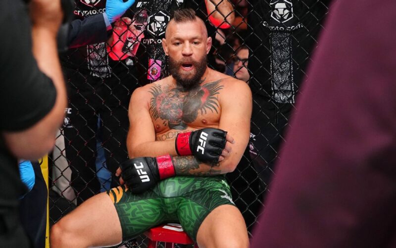 Conor McGregor Alami Cedera ACL, Target Kembali di 2027