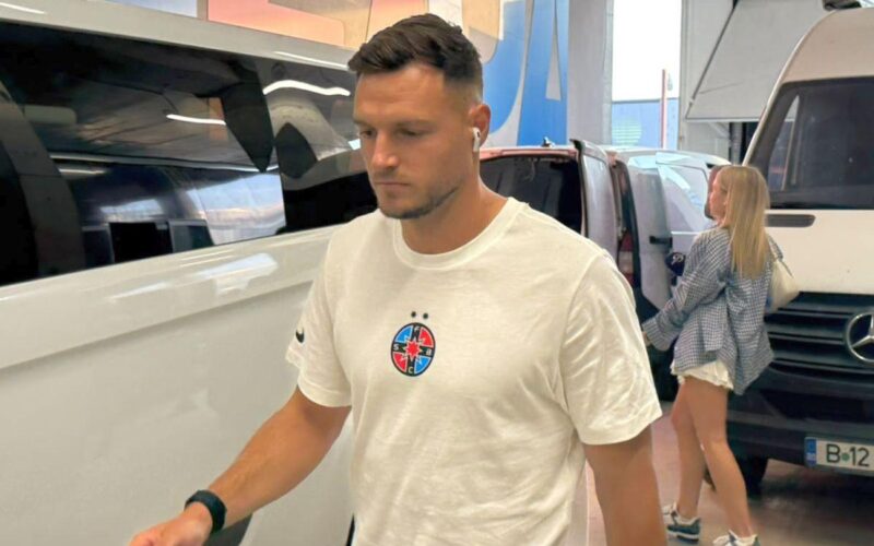 FCSB Mulai Musim dengan Mijloc Unik dan Banjir Masalah
