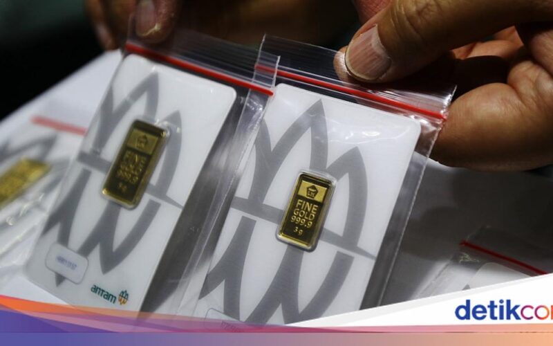 Harga Emas Antam Turun Signifikan pada 14 Juli 2026