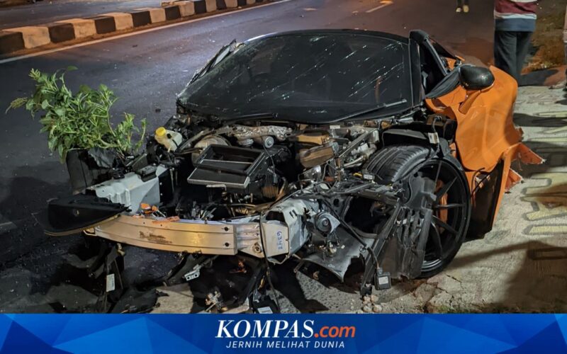 Kecelakaan Supercar McLaren Terbelah Dua di Sukoharjo