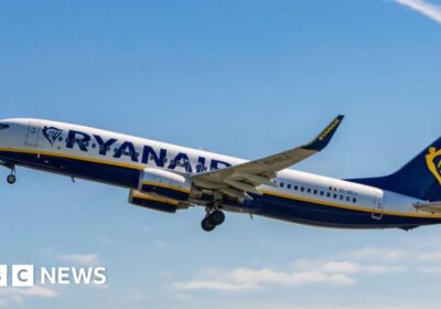 Kejadian Menghebohkan di Pesawat Ryanair: Penumpang Hampir Terhisap