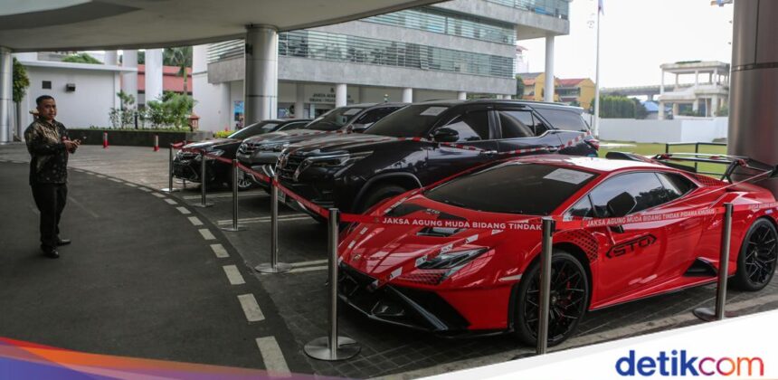 Kejagung Sita Lamborghini Milik Bos Tambang di Kalbar