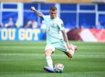 Lucas Digne Kembali ke PSG: Transfer Tak Terduga Usai Piala Dunia