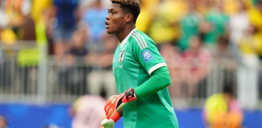 Newcastle United Diskusikan Transfer Zion Suzuki untuk Kiper Baru