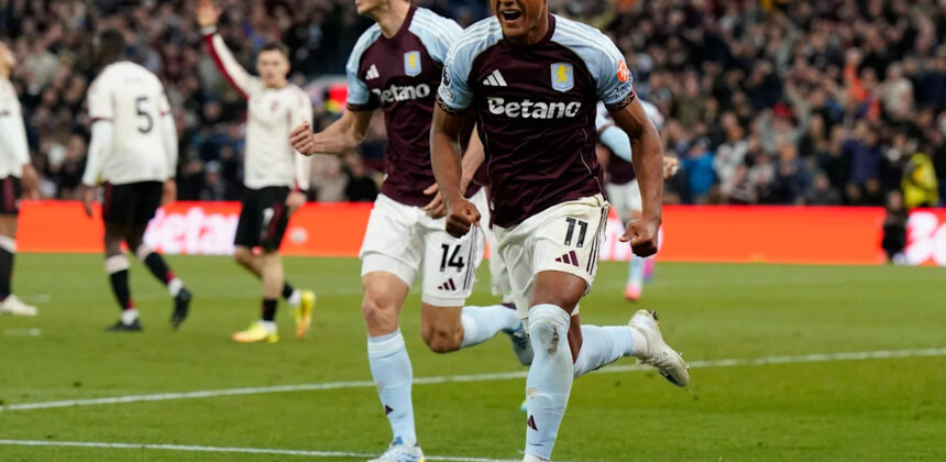 Ollie Watkins Dincar Fenerbahce, Aston Villa Masih Bertahan