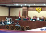 Pejabat Bea Cukai Terima Amplop dari PT Blueray, Ini Pengakuannya