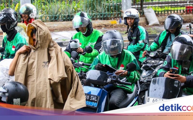 Pemerintah Ancaman Cabut Izin Gojek-Grab Jika Tak Patuh Komisi