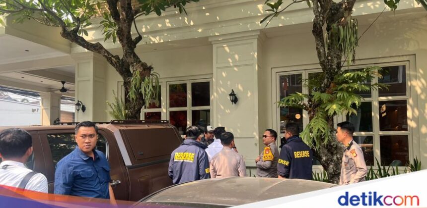 Penggeledahan Kafe di Cipete Terkait Dugaan Korupsi Besar