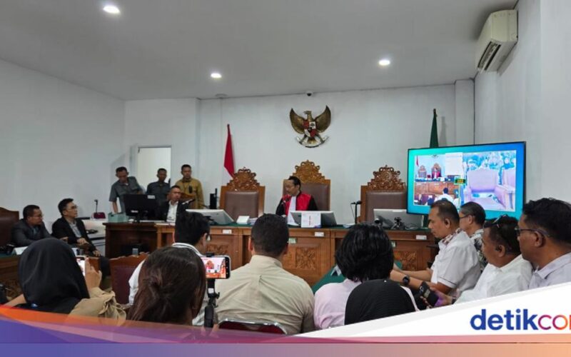 Roy Suryo Menang Sebagian di Praperadilan, Hakim Nyatakan Tidak Sah