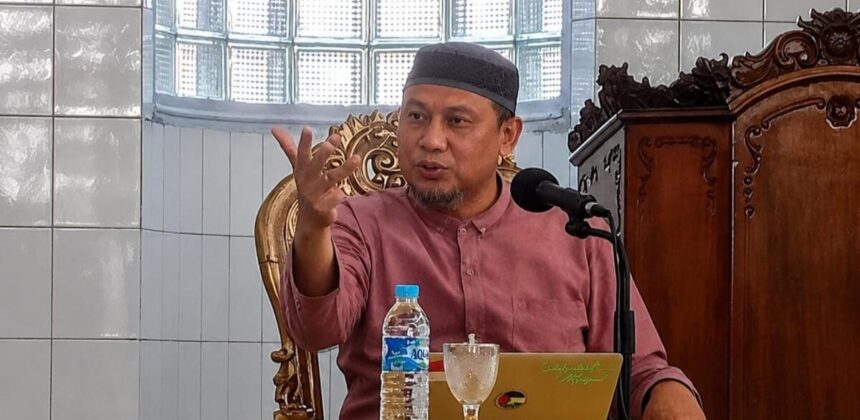 Ustadz Deddy Ajak Jamaah Makmurkan Masjid dengan Gerakan Subuh