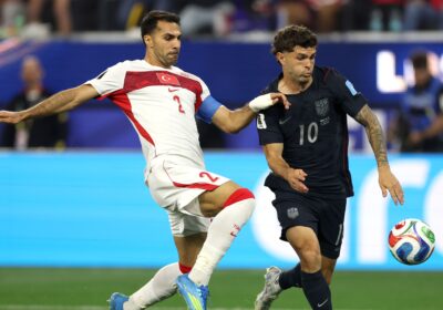 Zeki Çelik Resmi Bergabung dengan Juventus setelah Roma Gagal