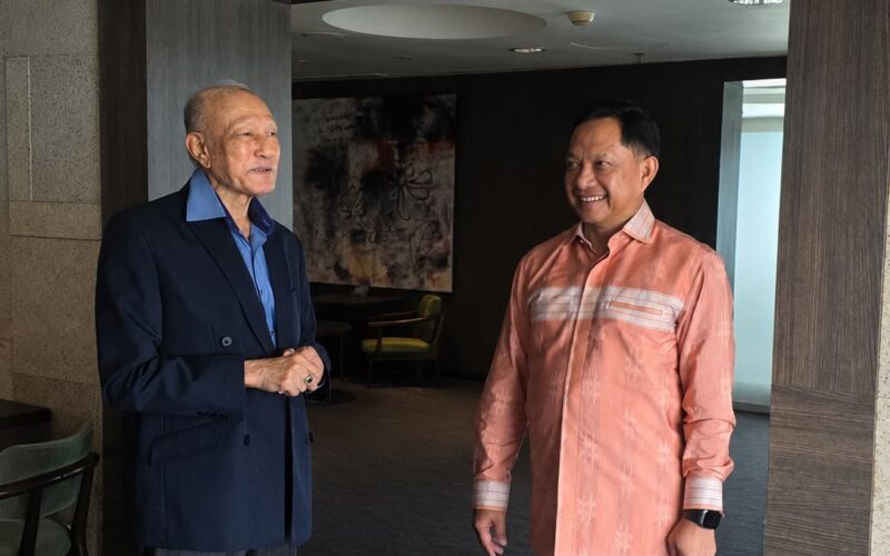 Mendagri Bawa Salam Presiden untuk Wali Nanggroe, Doakan Segera Pulih dan Kembali ke Aceh