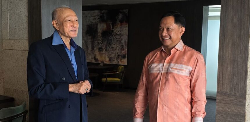 Mendagri Bawa Salam Presiden untuk Wali Nanggroe, Doakan Segera Pulih dan Kembali ke Aceh