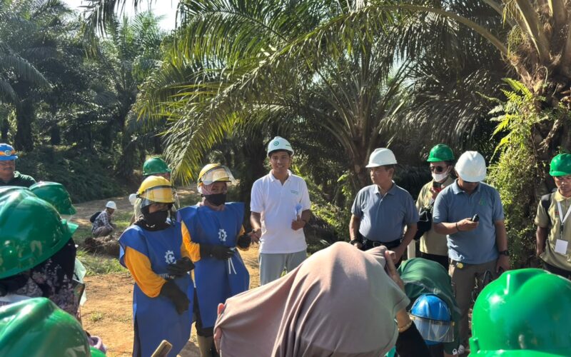 Pekebun Sawit Belajar Praktik Terbaik dari Astra Agro
