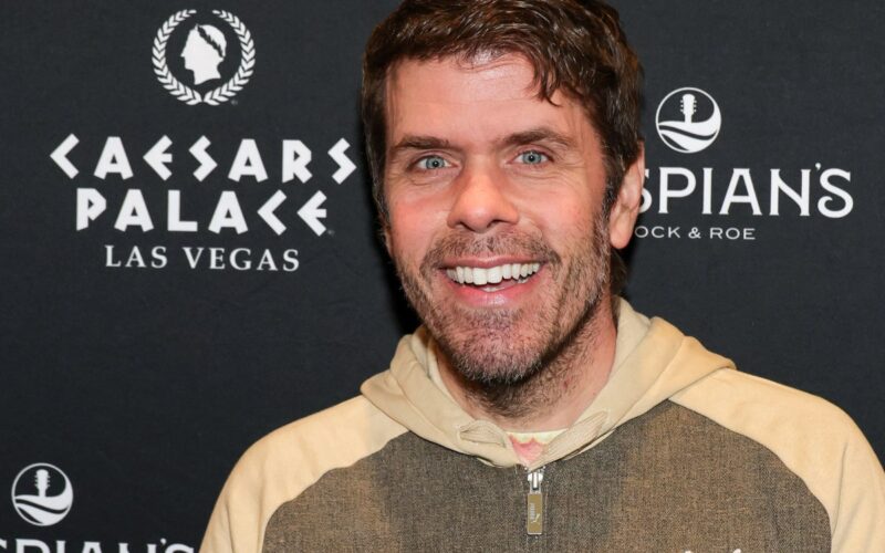 Perez Hilton Ditangani Polisi Usai Video TikTok Mengkhawatirkan