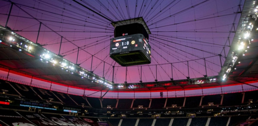 SC St Tonis Hadapi Eintracht Frankfurt di DFB Pokal
