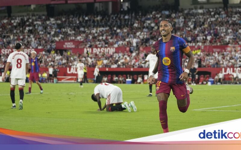 Hat-trick Raphinha Bawa Barcelona Menang 3-1 atas Sevilla