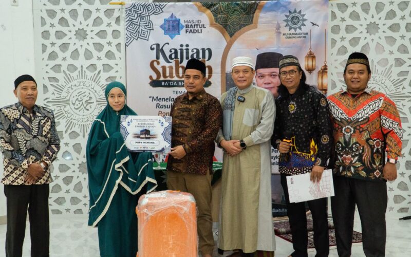 Kajian Subuh Masjid Baitul Fadli Umumkan Pemenang Umrah