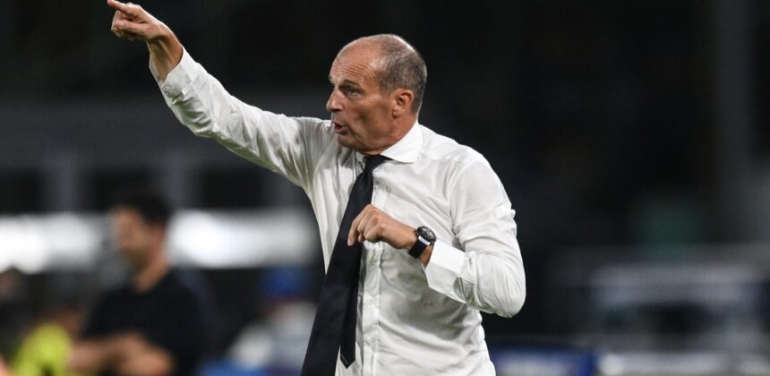 Napoli Target Kemenangan Pertama di Kandang Lawan Bologna