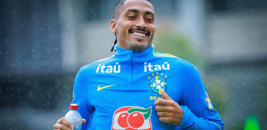 Raphinha Kenakan Jersey Nomor 10 Brasil di Laga Melawan Australia