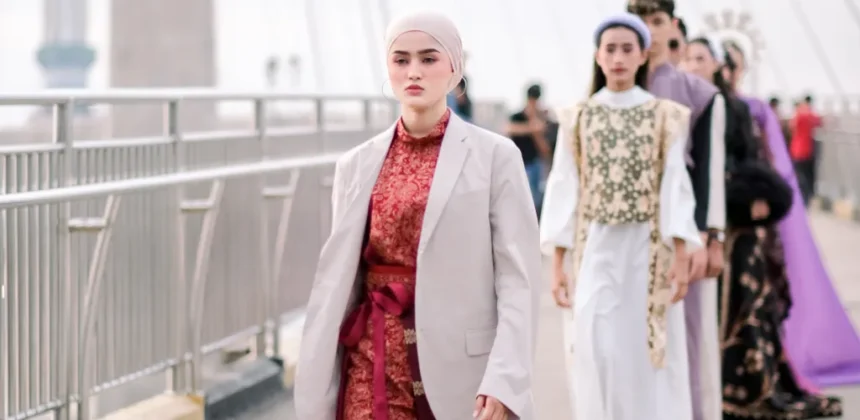 Batik Jadi Tren Fashion Modern dan Identitas Budaya