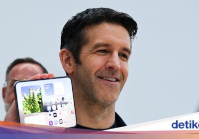 CEO Apple Ceritakan Awal Pengembangan iPhone Duo Sejak 2011