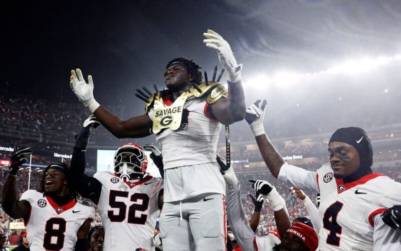 Georgia Naik ke Posisi No. 1 di AP Top 25 Poll, Texas Jatuh ke No. 7