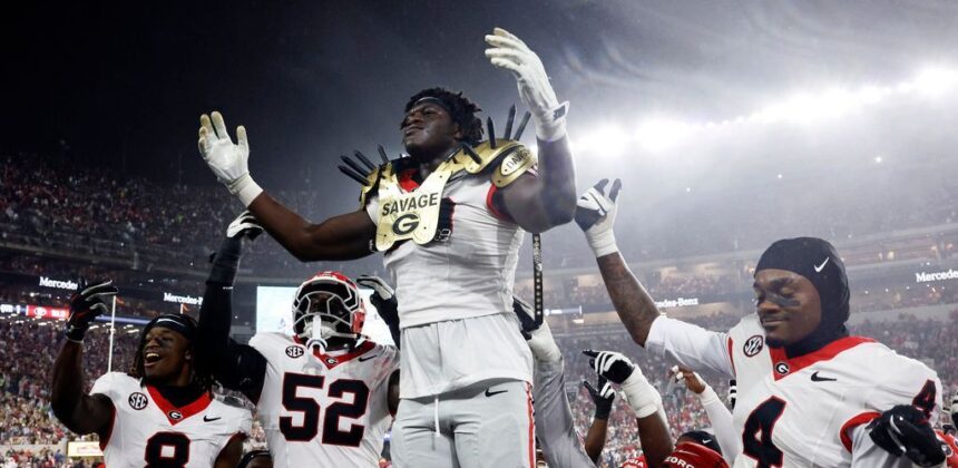 Georgia Naik ke Posisi No. 1 di AP Top 25 Poll, Texas Jatuh ke No. 7