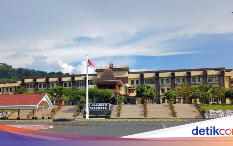 Irjen Totok Suharyanto Dilantik sebagai Kapolda Sulbar