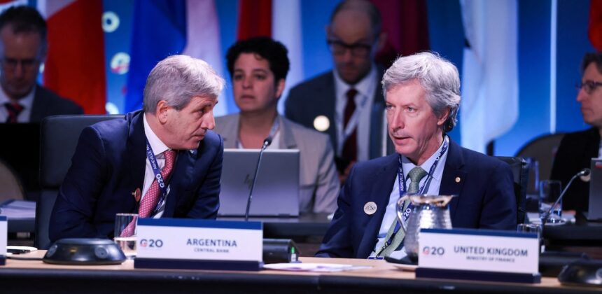Pemerintah Argentina Siapkan Strategi Hadapi Dolarisasi Menjelang Pemilu