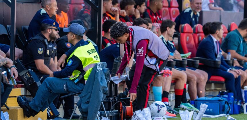 Rayo Vallecano Dikenakan Sanksi Usai Pertandingan Terhenti