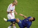Zidane Siap Hadapi Italia Tanpa Penyesalan atas Insiden Piala Dunia 8 Zidane Siap Hadapi Italia Tanpa Penyesalan atas Insiden Piala Dunia